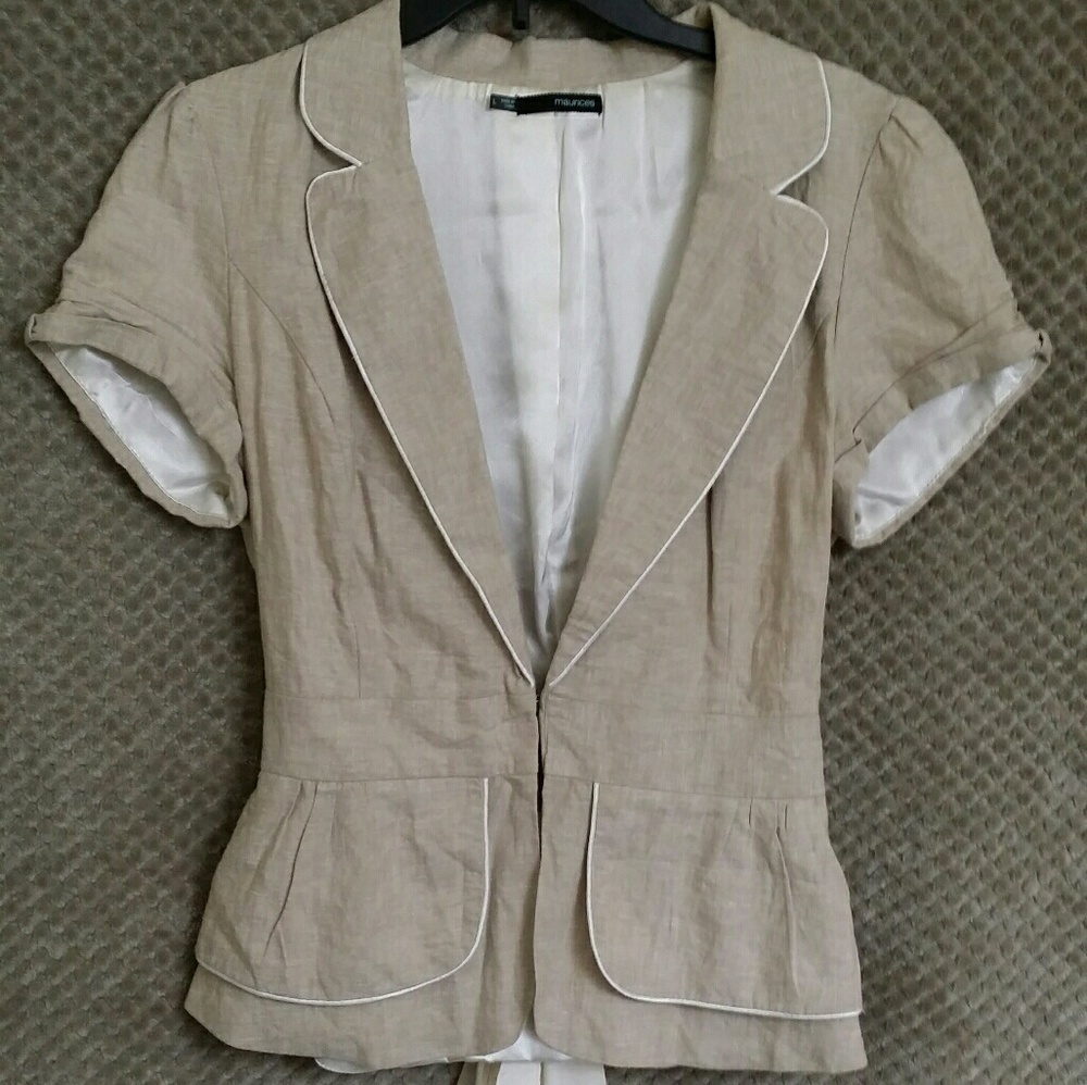 Tan short sleeve blazer